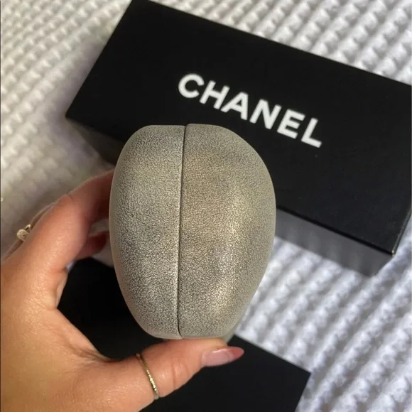 One of a Kind Chanel Case display picture 3